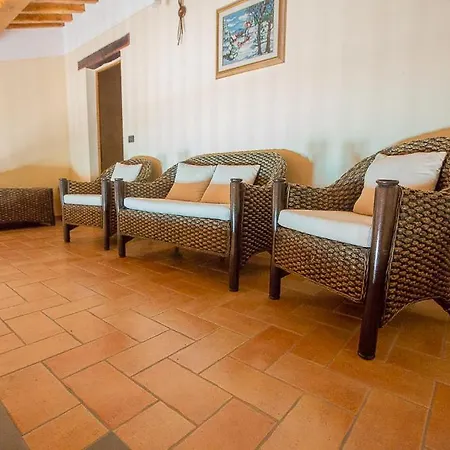 San Benigno Sleeps 14 Pool Wifi Willa Chioano